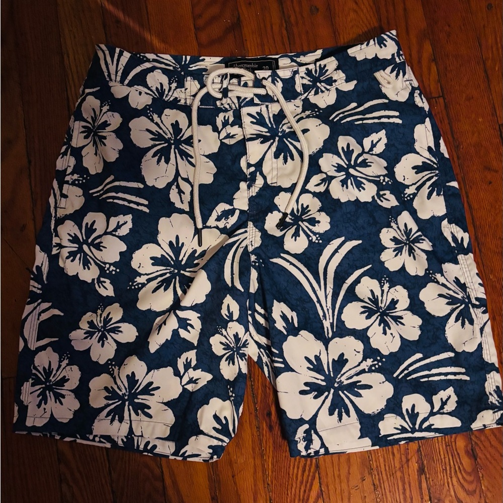 Abercrombie & Fitch Navy Floral Men's Board Shorts